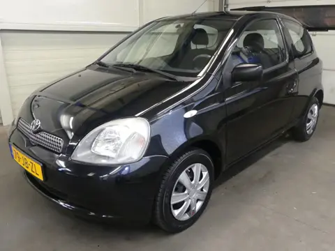 Toyota Yaris 1.3-16V VVT-i Luna - Mooie Auto - Weinig Km Nap
