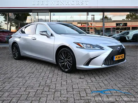 Lexus ES 300h Comfort Line, panodak, elektr. stoelen, camera, 2 x PDC, leer, Dealer onderhouden