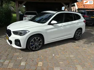 BMW X1 sDrive18i High Executive Edition M pakket