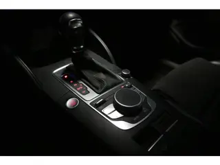 Foto 13 van Audi A3 Sportback 1.4 TFSI S-LINE / AUTOMAAT / PANO ! ! ! !