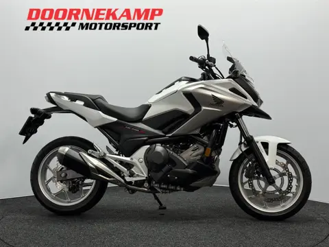 Honda NC 750 X DCT (bj 2017, automaat)