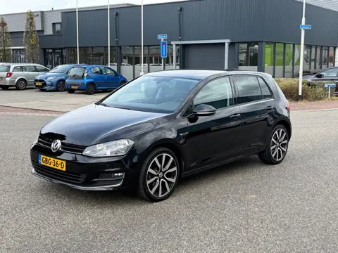 Volkswagen GOLF 1.2 TSI Business Edition R Connected Lounge Navi
