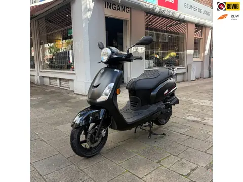 SYM Snorscooter Fiddle II