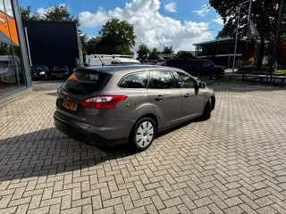 Foto 15 van Ford Focus Wagon 1.0 EcoBoost Edition/airco/stoelverw/nette auto