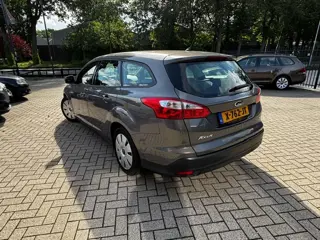 Foto 16 van Ford Focus Wagon 1.0 EcoBoost Edition/airco/stoelverw/nette auto