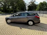 Foto 27 van Ford Focus Wagon 1.0 EcoBoost Edition/airco/stoelverw/nette auto