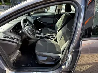 Foto 18 van Ford Focus Wagon 1.0 EcoBoost Edition/airco/stoelverw/nette auto