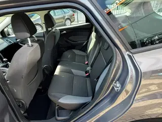 Foto 19 van Ford Focus Wagon 1.0 EcoBoost Edition/airco/stoelverw/nette auto