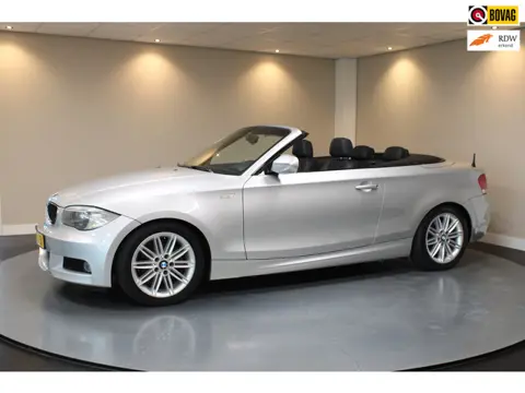 BMW 1-serie Cabrio 118i High Executive *M-Sportpakket* Half-Leder|Airco|17'' M-Sportvelgen|Alarmsyst