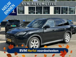 MINI Countryman E Blackyard 66.5 kWh SOH 100% | VAN: € 37.900,- VOOR: € 35.877,- UW HERFSTVOORDEEL: 