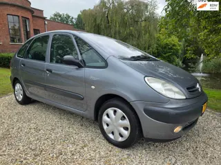 Citroen Xsara Picasso 1.8i-16V Différence 2 *apk:08-2027*