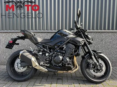 Kawasaki Z900 (bj 2026)