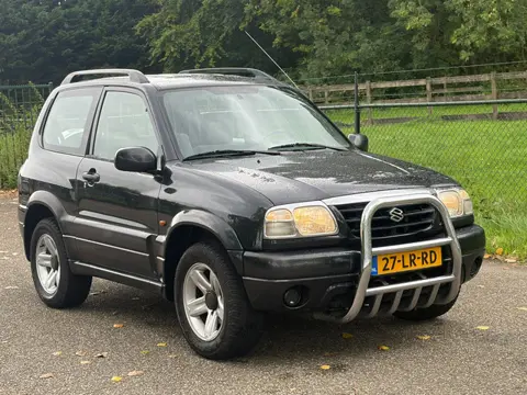 Suzuki Grand Vitara 2.0 Metal Top Wide Body