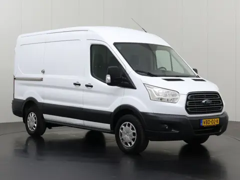 Ford Transit 2.0TDCI 130PK L2H2 Euro 6 | 2800Kg Trekhaak | Airco | Cruise | 3-Zits