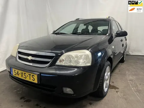 Chevrolet Nubira Station Wagon 1.8-16V Class - Rondom gebruikerschade, Achterkant rolt niet 100% goe