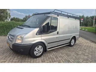 Ford Transit 260S 2.2 TDCI First Edition