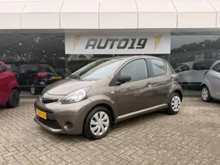 Toyota Aygo 1.0 VVT-i Now