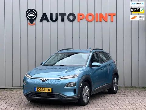 Hyundai Kona EV Comfort 64 kWh FASE 3| SOH 100% 1E EIG|ORG NL AUTO |A.CARPLAY|CAMERA|ADAPT.CRUISE|LA