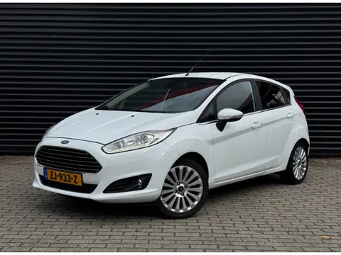 Ford Fiesta 1.0 EcoBoost Titanium | Nieuwe Distributieriem! | Verwarmde Voorruit & Voorstoelen | Lic