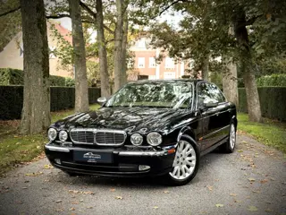Jaguar XJ 4.2 V8 Executive / YOUNGTIMER / LEDER / SERVICEFILE