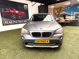 BMW X1 18i 5D NAP Airco Navi Trekhaak Parkeersensoren Elek.ramen Velgen