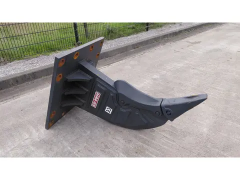HYDRARAM ripper for excavator New 8 cm thick