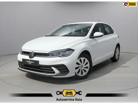 Volkswagen Polo 1.0 TSI AUTOMAAT * Navigatiesysteem * Parkeersensoren * Stoelverwarming * Airco *