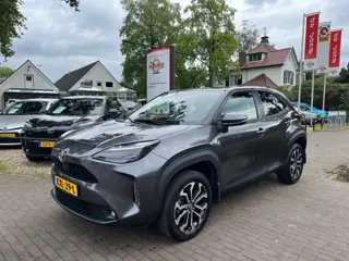 TOYOTA YARIS CROSS 1.5 HYBRID DYNAMIC / CARPLAY / CAMERA / ADAP. CRUISE / KEYLESS / LED / STOEL+STUUR VERWARMING
