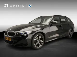 BMW 3-serie Touring 318i | LED | Navigatie | Clima | PDC | Shadow line | DAB | Alu 18 inch