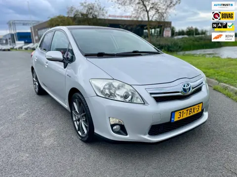 Toyota Auris 1.8 Full Hybrid Aspiration, Aut, Trekhaak, Navi, Pdc, Cruise/Climate control, Lmv, Geen