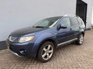 Mitsubishi Outlander 2.0 DI-D Intense+ 7 Pers. Trekhaak