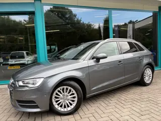 AUDI A3 Sportback 1.4 TFSI CarPlay, LED, Navi, Adaptive Cruise, TrHaak, PDC