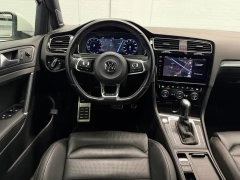 Volkswagen Golf 1.5 TSI R-Line 150 Pk Automaat Airco Navi Leer Xenon Panodak 188 dkm Nap 2e Eig.