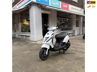 Piaggio Snorscooter Zip