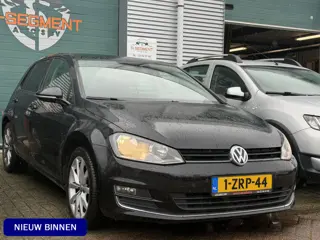 Volkswagen Golf 1.2 TSI Business Edition / Camera / Schuifdak / Navigatie / Bluetooth / Nap