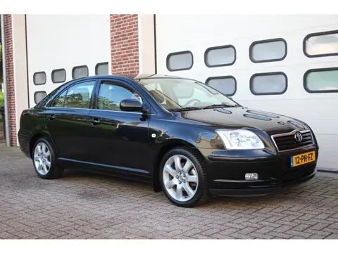 Toyota Avensis 2.0 VVTi Executive * Leder / Automaat / 30.946Km Nap! *
