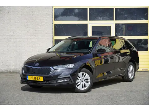 Škoda Octavia Combi 1.0 TSI Business Edition BJ2021 Lmv 16" | Led V+A | Dynamische knipperlichten | 