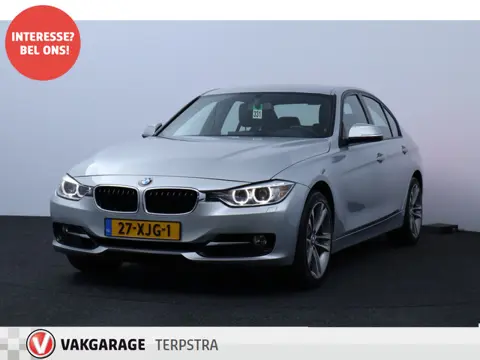 BMW 3-serie 320i High Executive/ 184pk!/ Elek. Trekhaak/ Harman/Kardon!/ Sportleer!/ Keyless-Go/ 18'