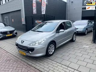 Peugeot 307 1.6-16V Premium 3e Eigenaar! Trekhaak Airco NAP APK
