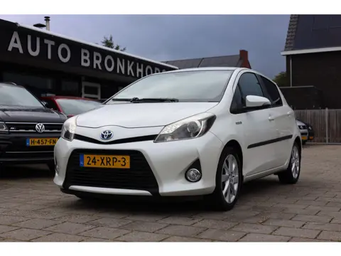 Toyota Yaris 1.5 FULL HYBRID DYNAMIC I CAMERA I NAVI I NL AUTO I CRUISE