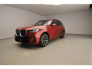 BMW X3 30e xDrive | M-Sportpakket | LED | HUD | Active cruise | Trekhaak | Elektr. zetels | DAB | Ha