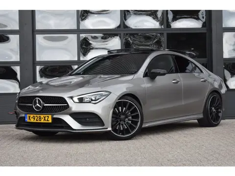 Mercedes-Benz CLA-klasse 220 Premium Plus '19 LED Pano AMG Pakket Navi Clima Cruise Inruil mogelijk