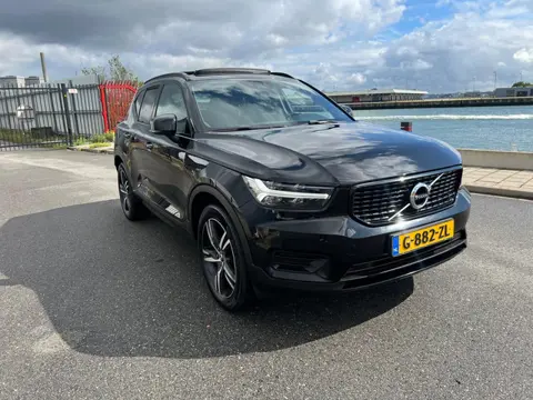 Volvo XC40 1.5 T3 R-Design- panoramadak