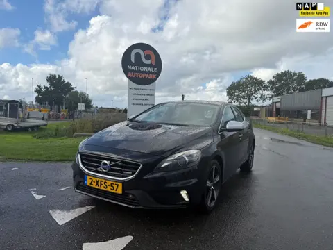 Volvo V40 2.0 D4 R-Design Business | 2014 | Diesel | Handgeschakeld