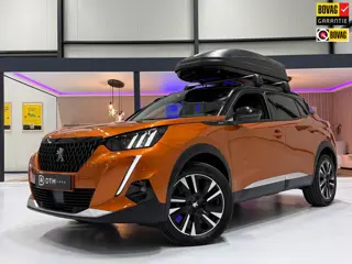 Peugeot 2008 1.2 PureTech 130pk GT Pack Aut. | Head-Up | ACC | Camera | Trekhaak | Dakkoffer | Stoel
