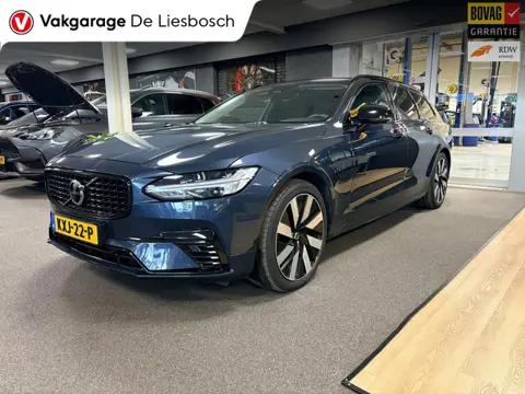 Volvo V90 2.0 T8 Plug-in hybrid AWD Ultimate Dark / Panoramadak / leder / trekhaak / camera / Harman