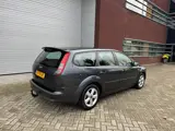 Foto 24 van Ford Focus Wagon 1.6-16V Automaat Airco Cruise Trekhaak