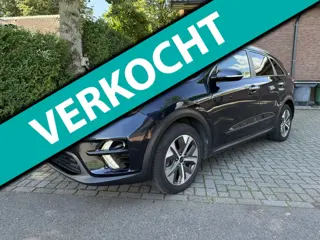 Kia E-Niro ExecutiveLine 64 kWh 3-fase/warmtepomp ( € 13750 ex btw)