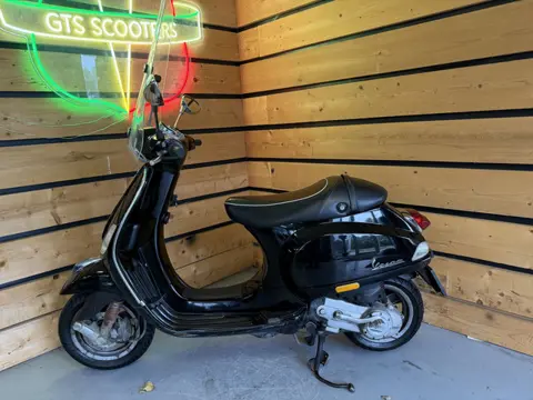 Vespa Bromscooter S 4T Sport (bj 2010, automaat)