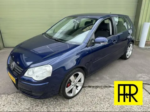 VOLKSWAGEN POLO 1.6-16V Comfortline